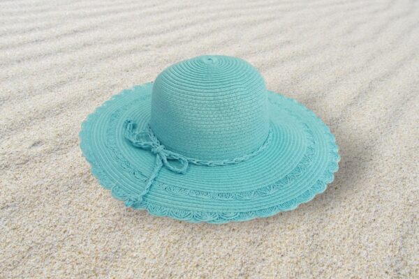 Cappello con falda MAREA