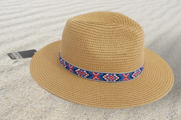 Cappello con falda COVERI COLLECTION