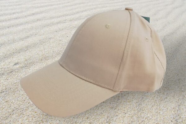 Cappellino con visiera