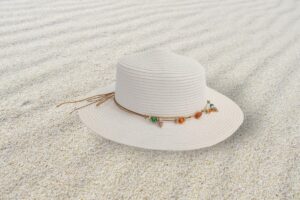 Cappello con falda JUICE
